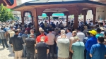 Afyonlu muhtar kansere yenik düştü: son yolculuğuna uğurlandı