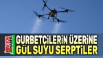 Gurbetçilerin üzerine gül suyu serptiler