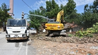 İnönü’de metruk evlerin yıkımı başladı