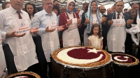 Afyon’da 40 kazanda pişen aşure dağıtımında bir ilk oldu: Daha önce hiç olmamıştı