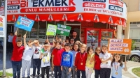 Afyon’da öğrenciler esnafı ziyaret etti