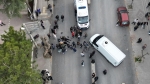 Minibüsle çarpışan motosiklette 2 kişi yaralandı