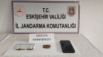 Jandarmadan araca baskın: Uyuşturucu maddeler ele geçirildi!