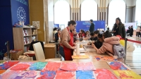 Külliyede çocuk sesi