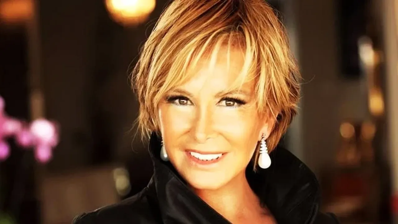 Filiz Akın 82 yaşında hayatını kaybetti