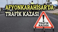 Otomobil, elektrik direğine çarptı; 2 yaralı