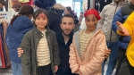 Afyon’da AK Gençler yetim ve öksüz çocuklara bayramlık aldı