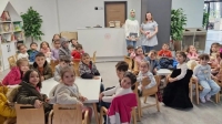 Afyon’da minik öğrenciler kütüphaneyi ziyaret etti