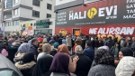 Afyon’da Halk Buraya Akın Etti: Caddede Boydan Boya Kuyruk Oluştu!