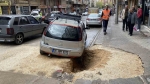 Yağış zemini çökertti