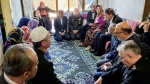 Vali Yiğitbaşı, şehit ailesinin baba evinde