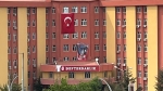 Afyon’da Defterdarlık Binasında Atatürk posteri başaşağı duruyor