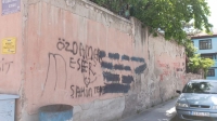Vatandaş Diyor: “Afyon’daki Bu  Duvar Temizlenmeli”