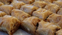 Afyon’da Bayram Öncesi Tatlı Telaşı: Baklavanın kilosu 500 TL’den başlıyor 1000 TL’ye kadar çıkıyor!