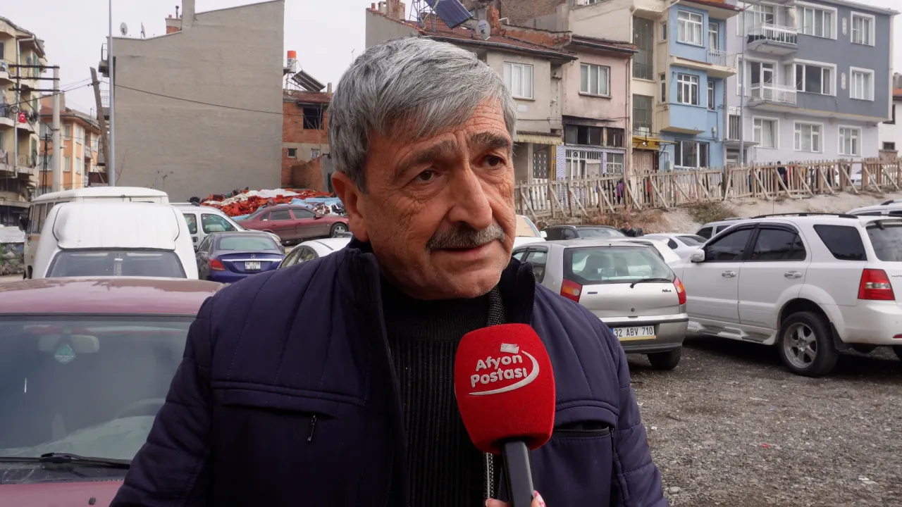 Afyon’da Esnaf Odası’ndan Anlamlı Kampanya: “Senin de Bir Dikili Ağacın Olsun”