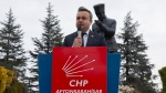 AKP, artık suç ve suçlularla arasına mesafe koymalıdır