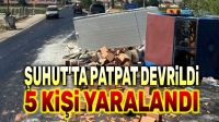 Şuhut’ta patpat devrildi, 5 kişi yaralandı