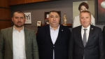 İzzet Köken yeniden adaylığını duyurdu