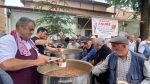 Afyon Bolvadin’de 80 bin liralık dayanışma: Dev kazanlarda aşure kaynadı