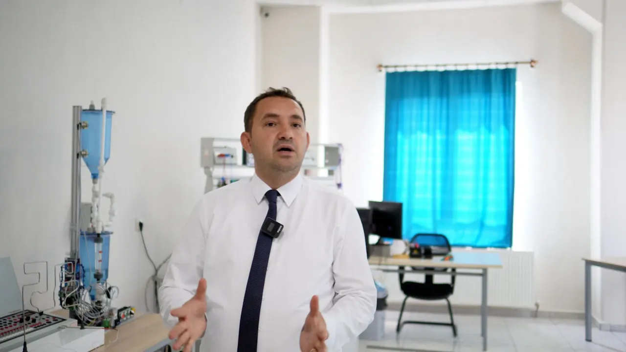 Afyon’da bedava kolej eğitimi: 2026 başvuruları başladı, cepten 1 lira çıkmıyor, 10 mezundan 9’u iş buluyor