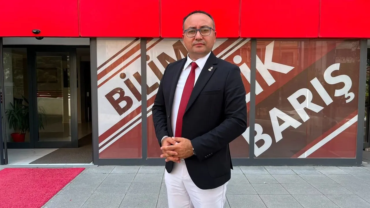 Zafer Partisi’nden “İlçe Başkanı istifa etti” haberlerine yalanlama: “Herhangi bir resmi görevi bulunmuyor”